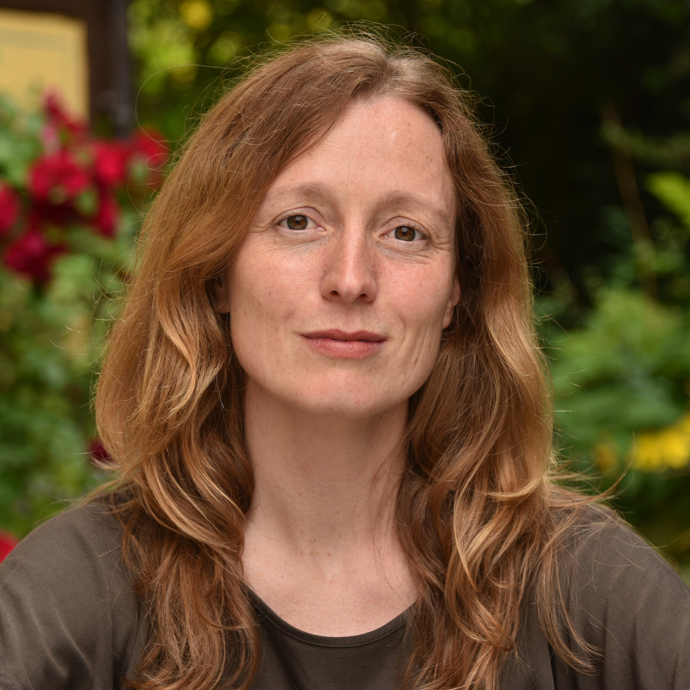 Play Ilona Croy: Berührung und Gemeinschaft